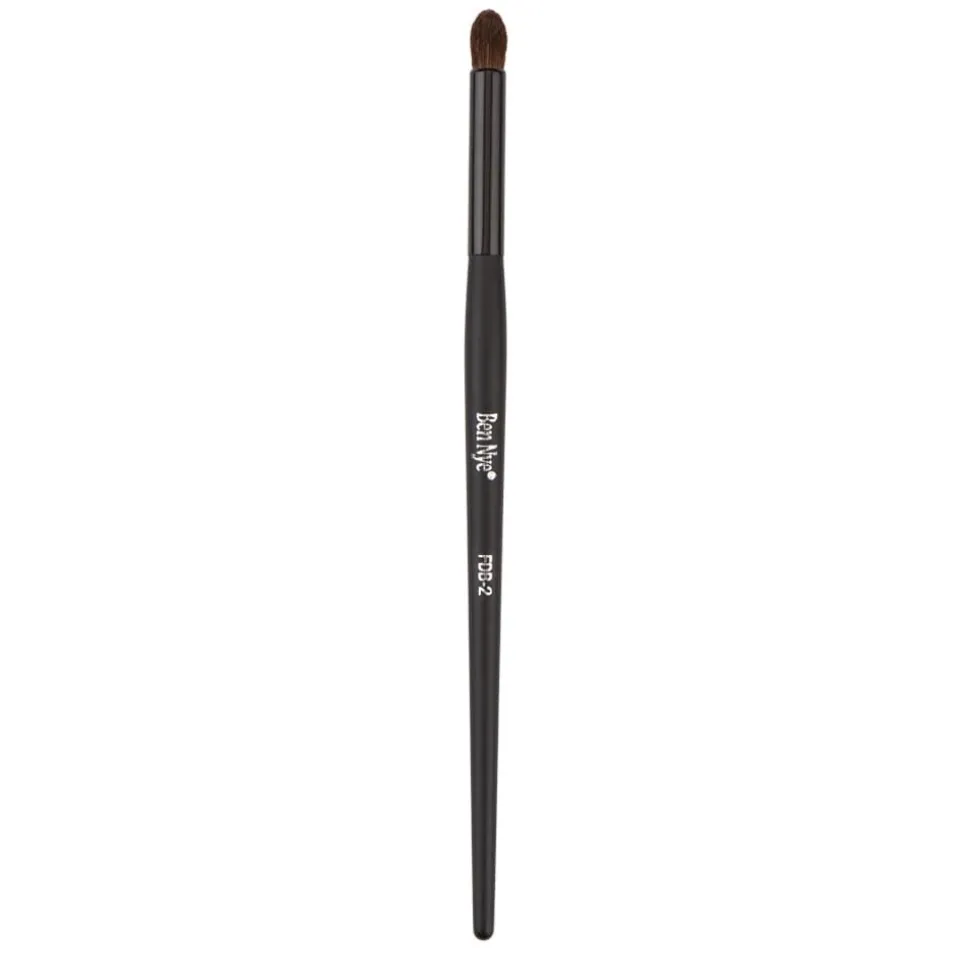 Ben Nye Medium Tapered Pint Fine Detail Brush